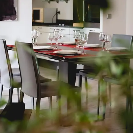 Kiss Cool - 2 Bedroom With Terrace And Garage * آنسي